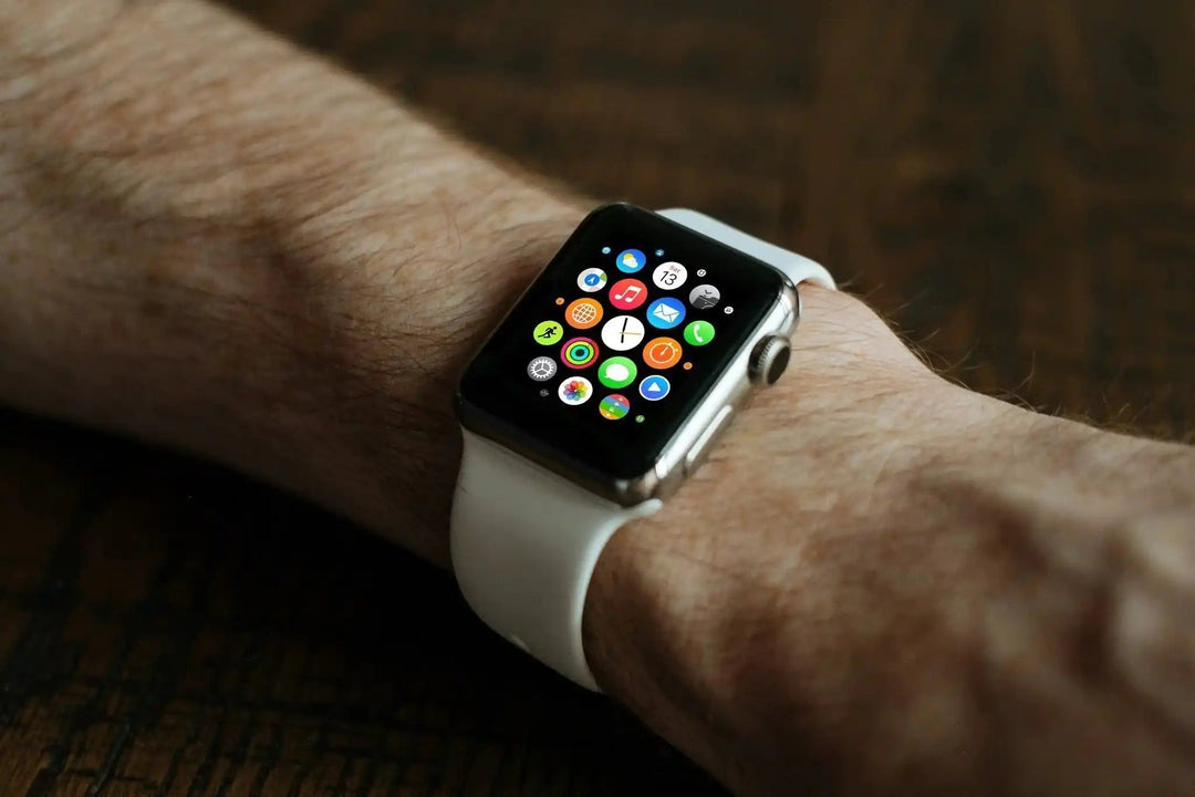 PSA:  Your Old Apple Watch Straps Will Fit the New Apple Watches - Anhem