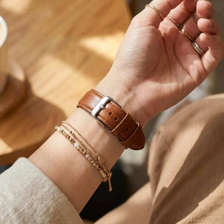woman wearing anhem light leather apple watch band  Modern Leather Strap  anhem.myshopify.com