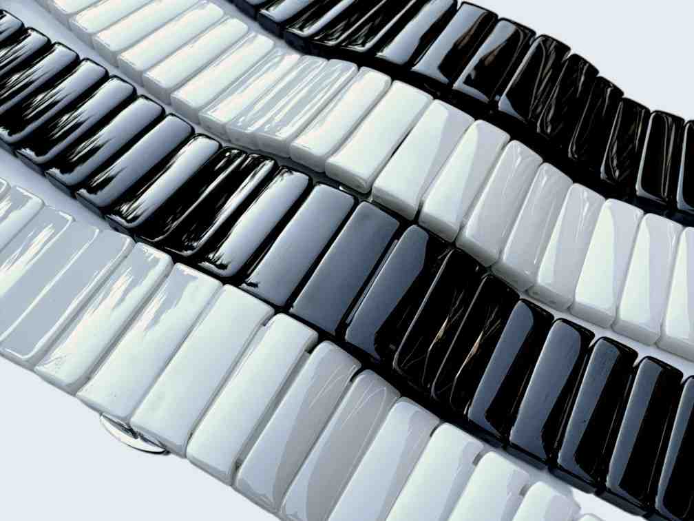 anhem luxe ceramic apple watch bands in black and white